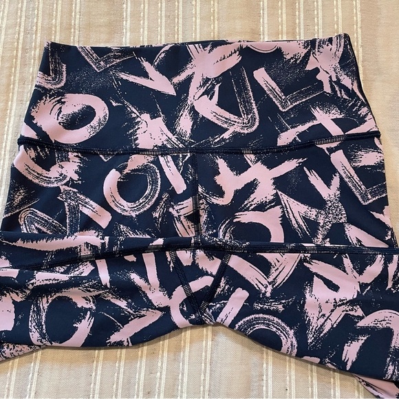 Lululemon Wunder Under Crop Leggings Graffiti Pop Antoinette True Navy 6 W6AW3S - Picture 4 of 10